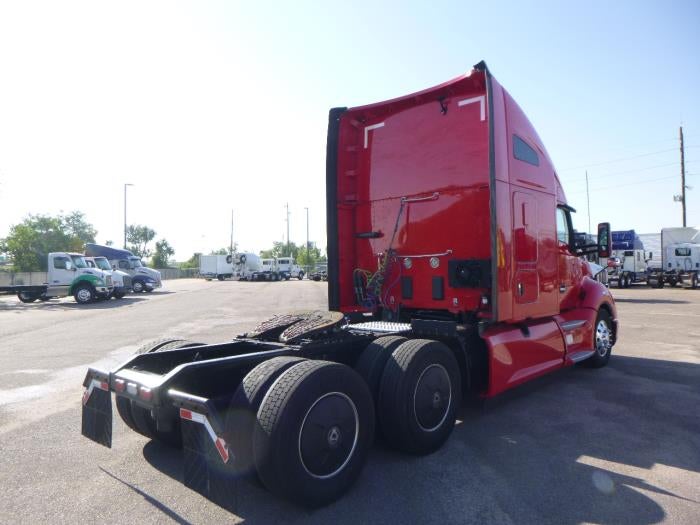 2021 Kenworth T680 Base