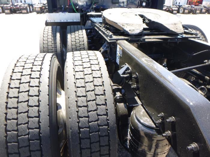 2022 Kenworth T680 Base