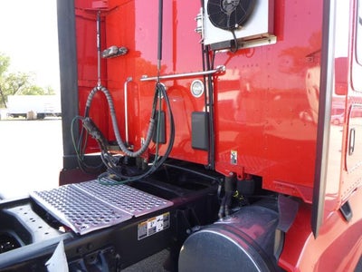 2021 Kenworth T680 Base