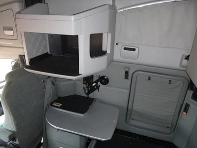 2021 Kenworth T680 Base