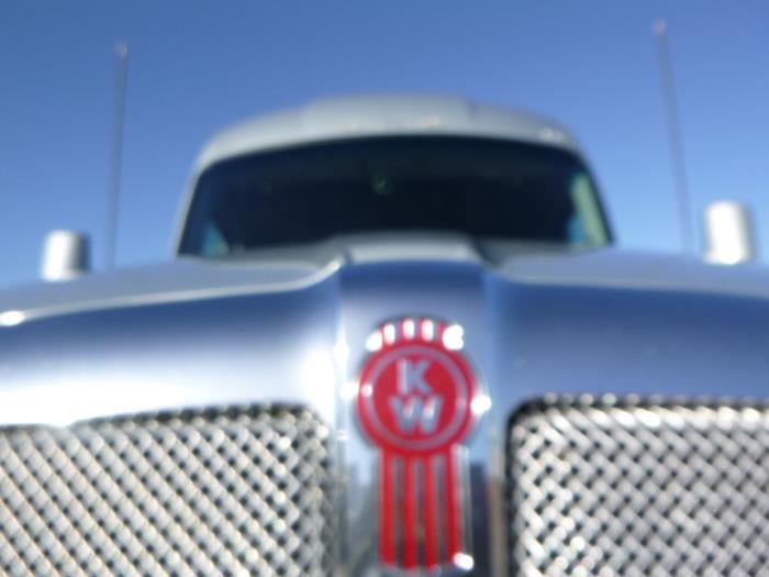 2022 Kenworth T680 Base