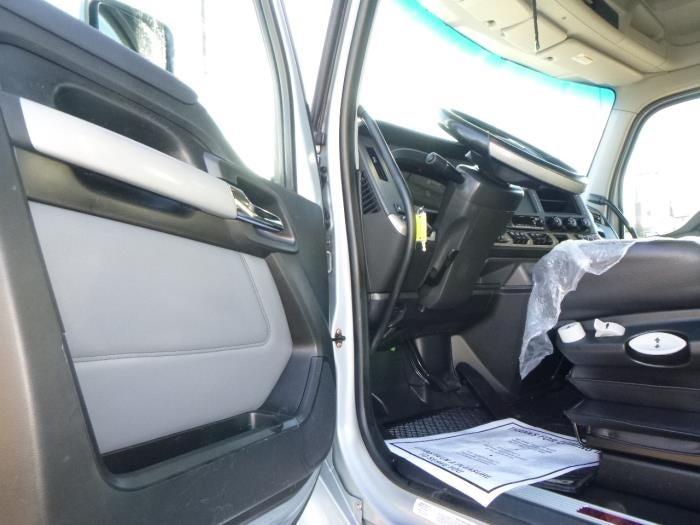 2022 Kenworth T680 Base