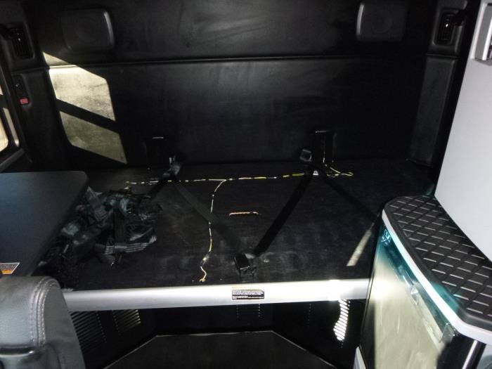 2022 Kenworth T680 Base