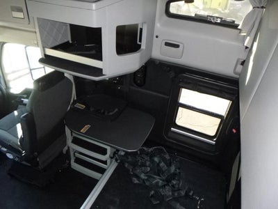 2022 Kenworth T680 Base