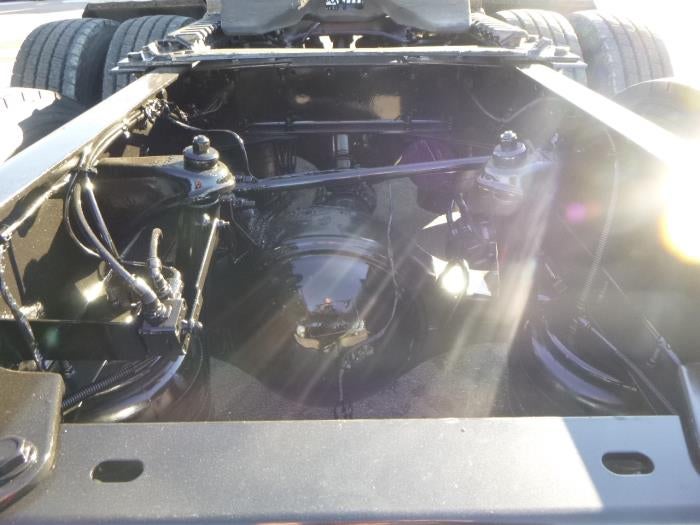 2022 Kenworth T680 Base