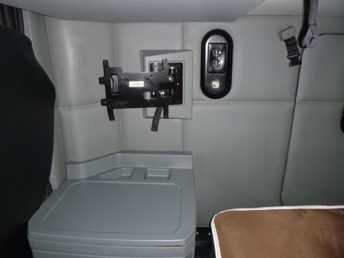 2022 Kenworth T680 Base