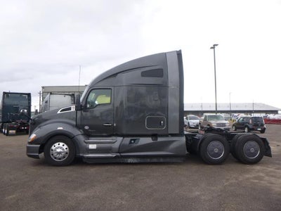 2022 Kenworth T680 Base