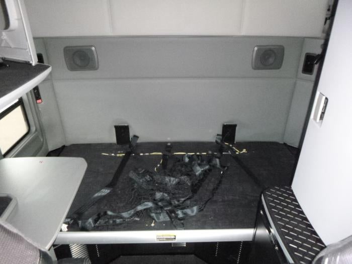 2022 Kenworth T680 Base