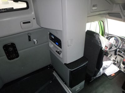 2022 Kenworth T680 Base