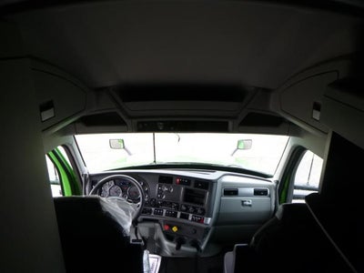 2022 Kenworth T680 Base