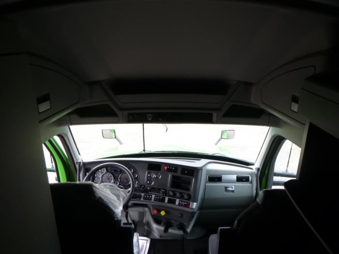 2022 Kenworth T680 Base