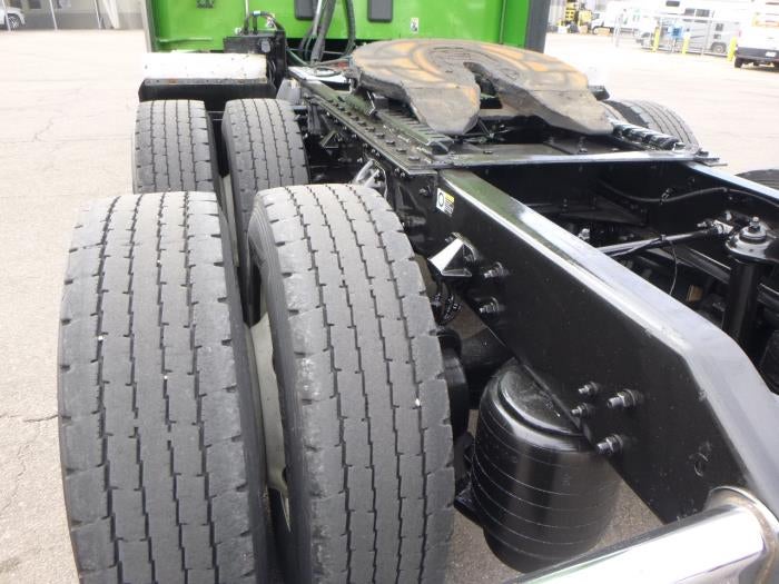 2022 Kenworth T680 Base