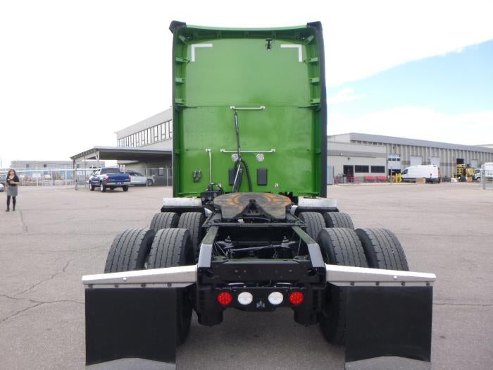 2022 Kenworth T680 Base