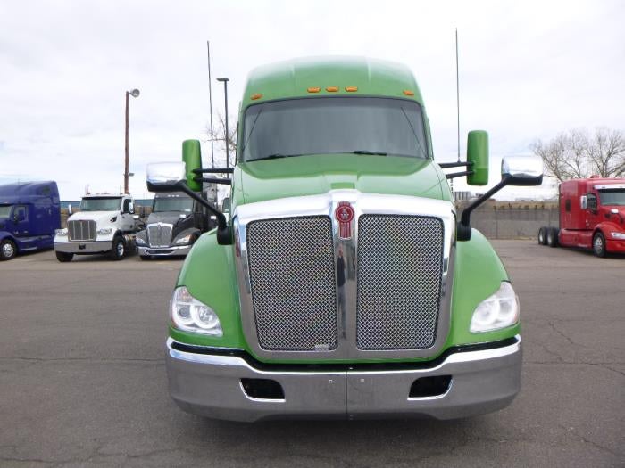 2022 Kenworth T680 Base