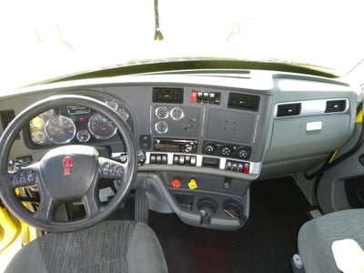 2021 Kenworth T680 Base