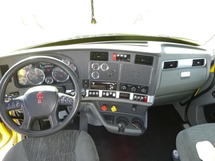 2021 Kenworth T680 Base