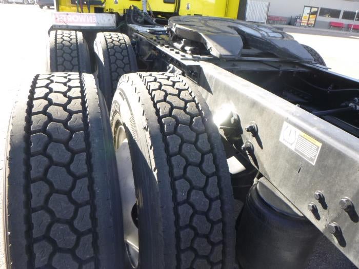 2021 Kenworth T680 Base