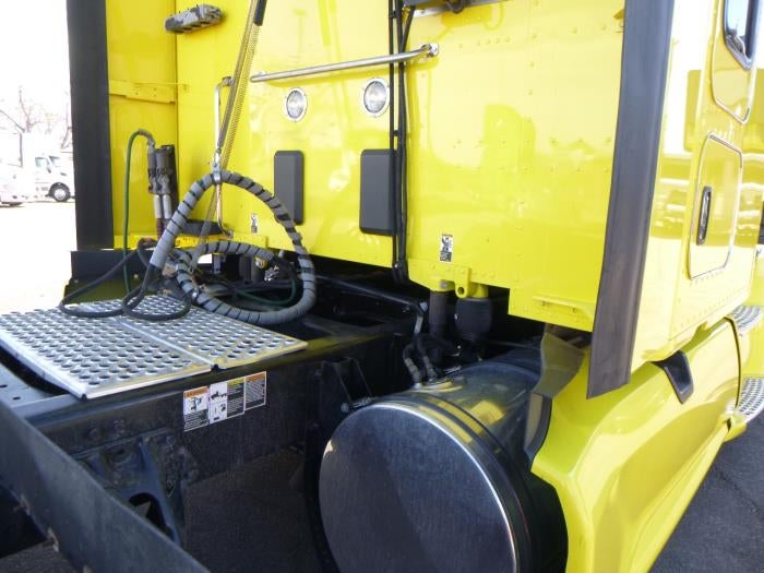 2021 Kenworth T680 Base