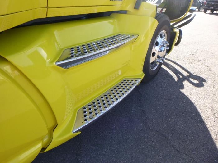 2021 Kenworth T680 Base