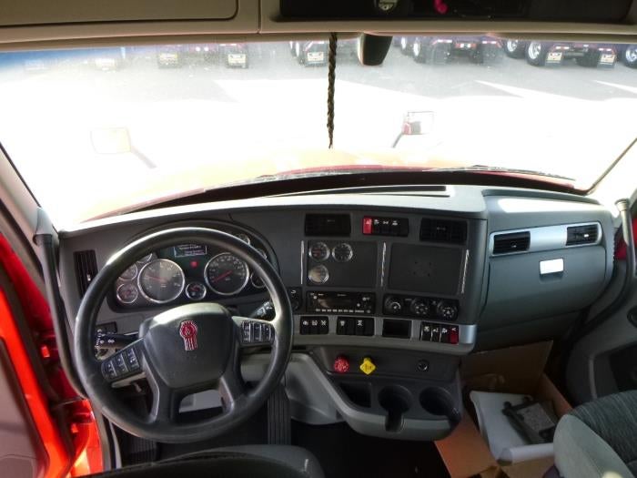 2021 Kenworth T680 Base