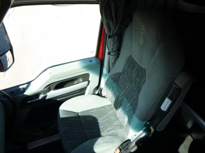 2021 Kenworth T680 Base