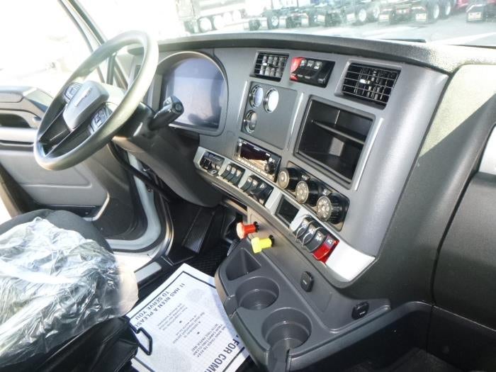 2022 Kenworth T680 Base
