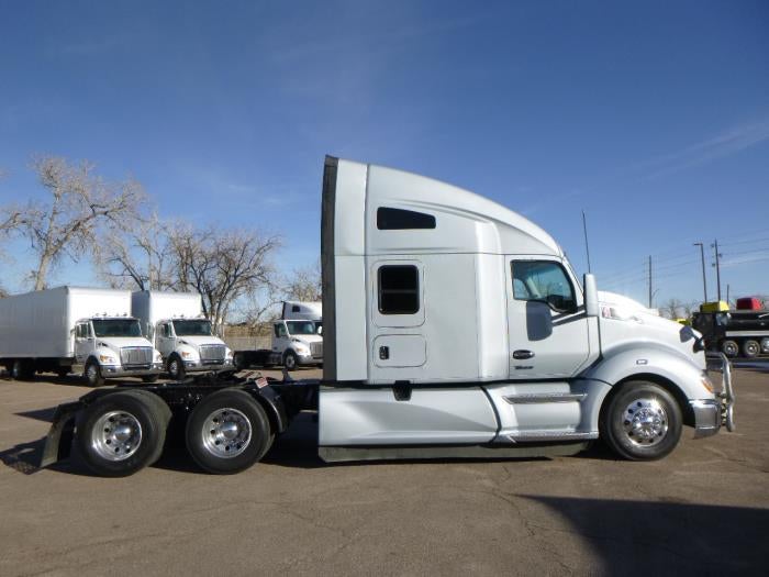 2022 Kenworth T680 Base