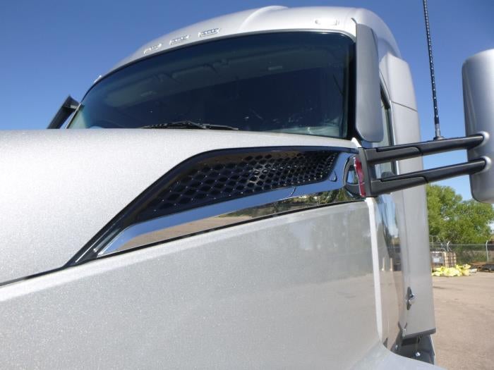 2023 Kenworth T680 Base