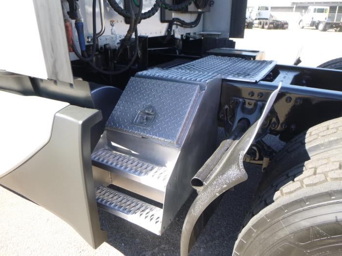 2023 Kenworth T680 Base