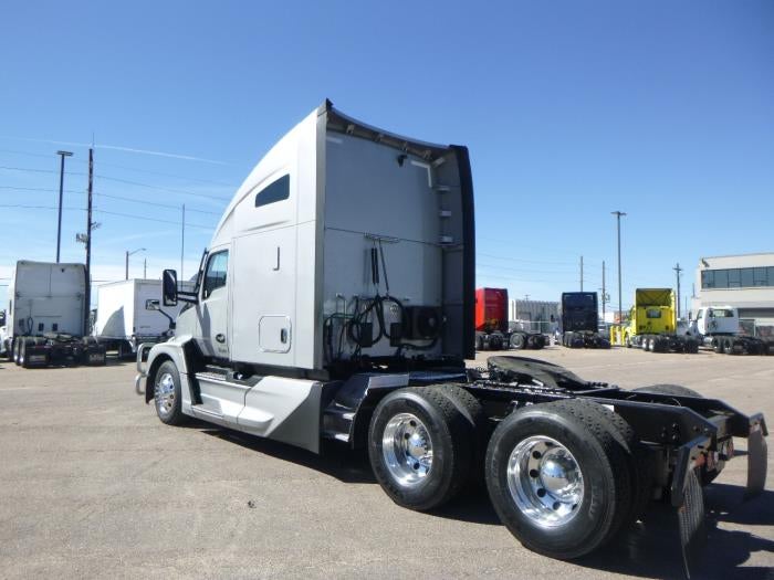 2023 Kenworth T680 Base
