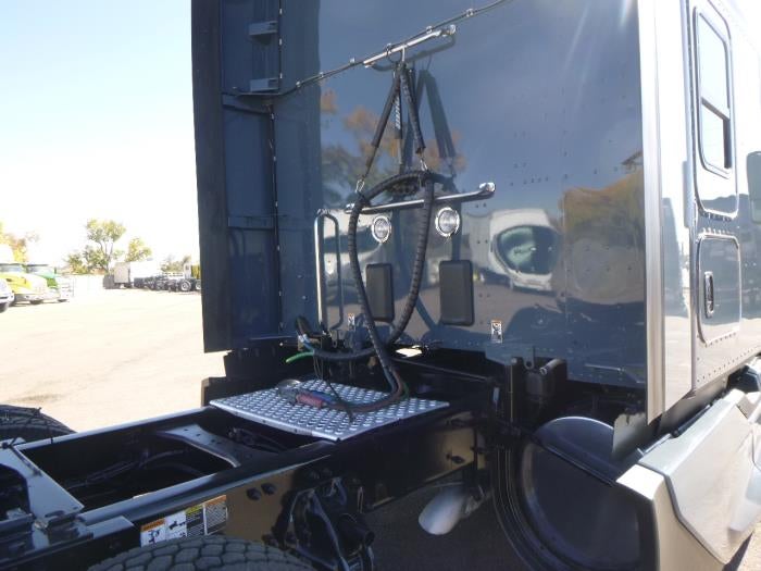 2023 Kenworth T680 Base