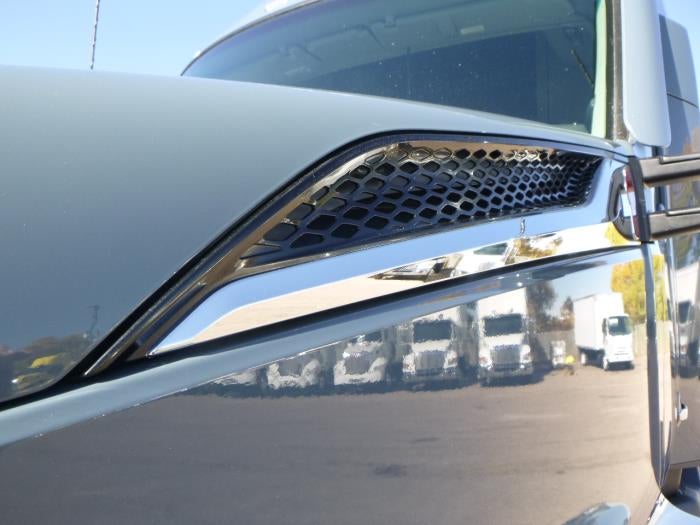 2023 Kenworth T680 Base