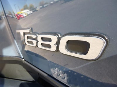 2023 Kenworth T680 Base