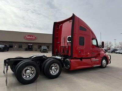 2021 Kenworth T680 Base