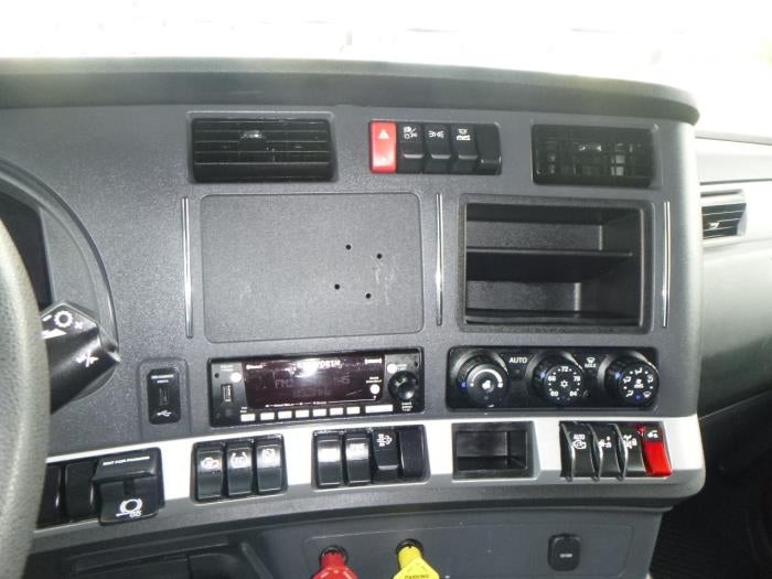 2024 Kenworth T680 Base