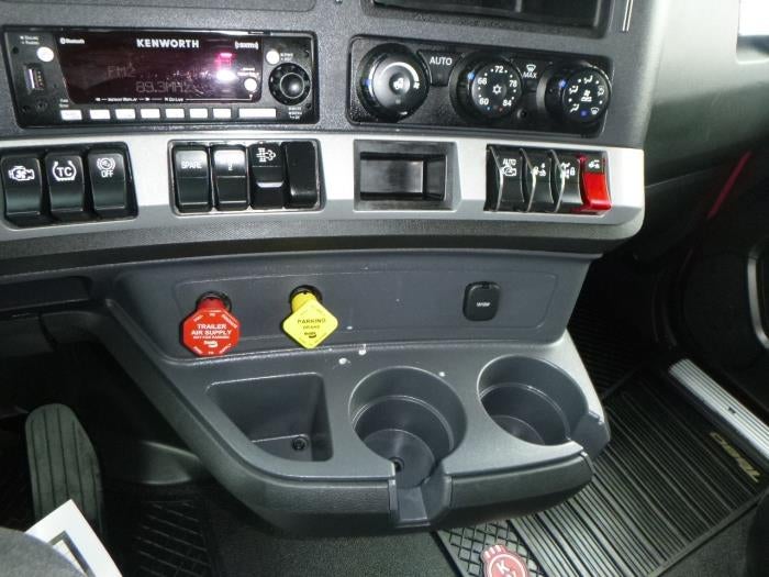 2024 Kenworth T680 Base