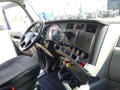 2022 Kenworth T680 Base