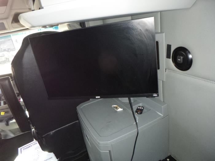2022 Kenworth T680 Base