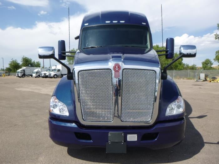 2022 Kenworth T680 Base