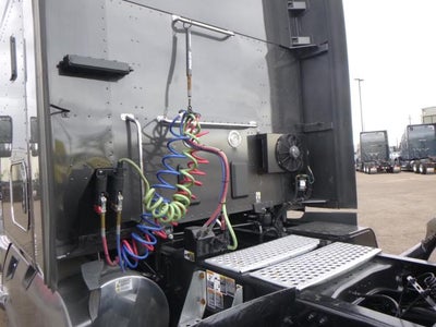 2022 Kenworth T680 Base