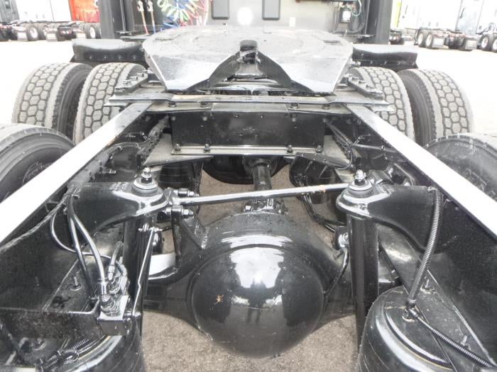 2022 Kenworth T680 Base