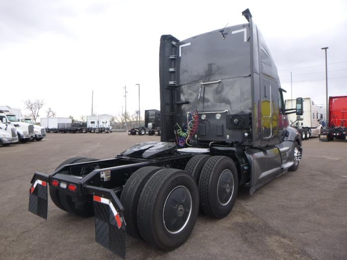 2022 Kenworth T680 Base