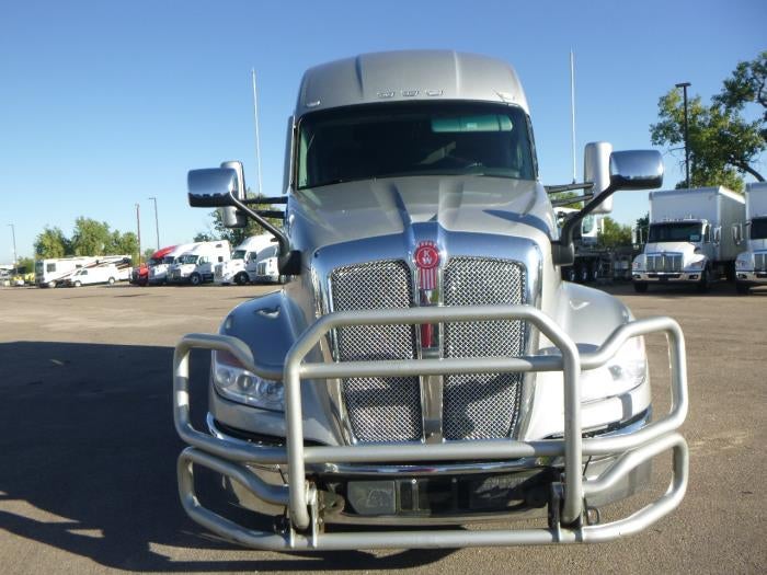 2023 Kenworth T680 Base