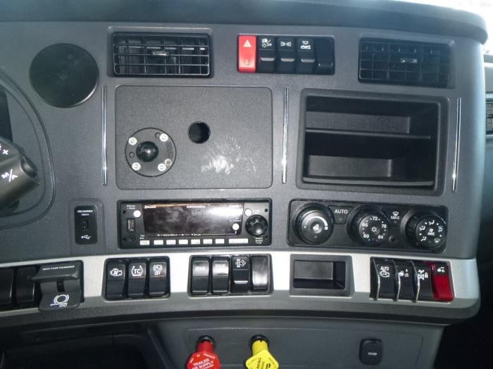 2023 Kenworth T680 Base