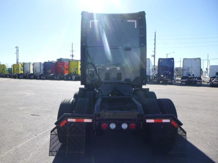 2023 Kenworth T680 Base