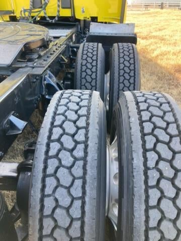 2021 Kenworth T680 Base