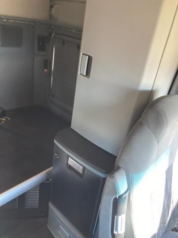 2021 Kenworth T680 Base