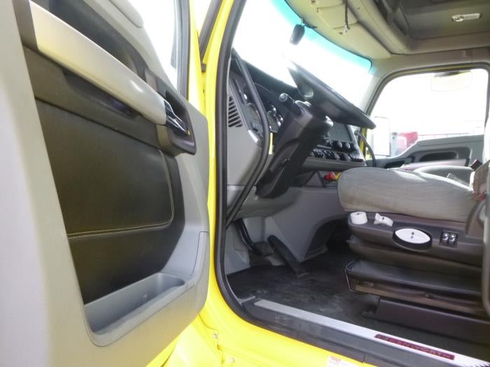 2021 Kenworth T680 Base