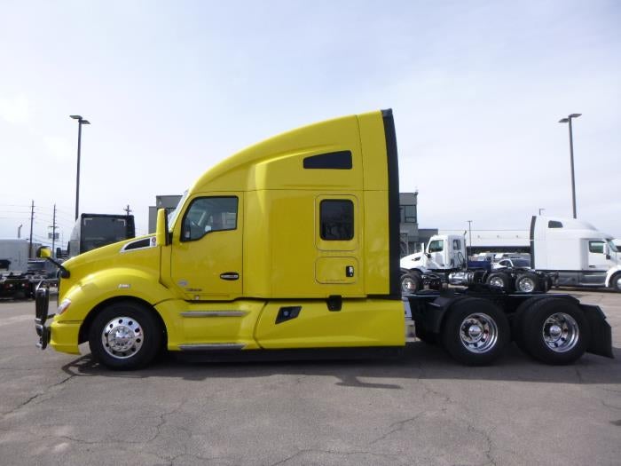 2021 Kenworth T680 Base