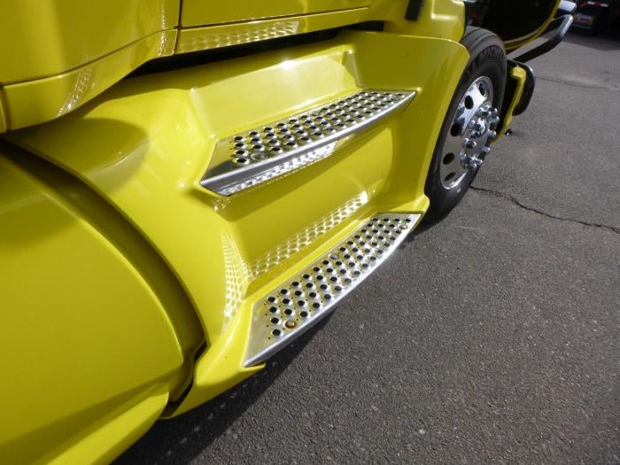 2021 Kenworth T680 Base